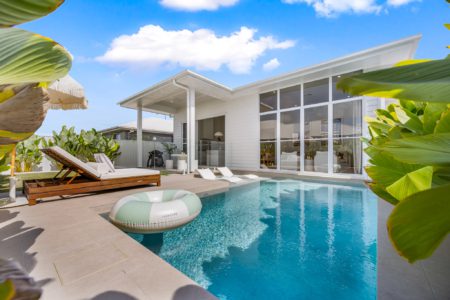 Park Avenue Palms | Modern Luxe Shoot Location | Sunshine Coast, QLD