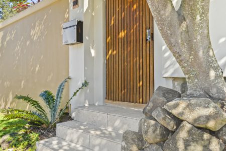 Coastal Beach House | Coastal Photoshoot Location | Gold Coast, QLD