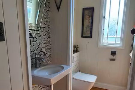 Wynnum House | Restored Queenslander Shoot Location with Garden & Deck | Brisbane, QLD