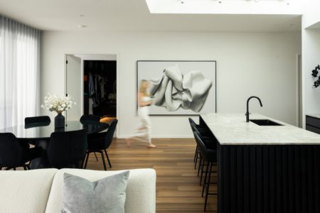 Onyx Coolum | Monochrome Minimalist Photoshoot Location | Coolum Beach, QLD