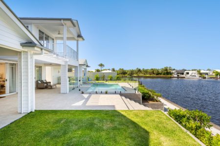 Hamptons on Dux | Australian Hamptons-Style Photoshoot Location | Bribie Island, QLD