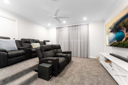 Hamptons on Dux | Australian Hamptons-Style Photoshoot Location | Bribie Island, QLD