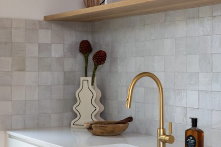 Effortless Australian Coastal | Minimalist Coastal Photoshoot Location | Sydney, NSW