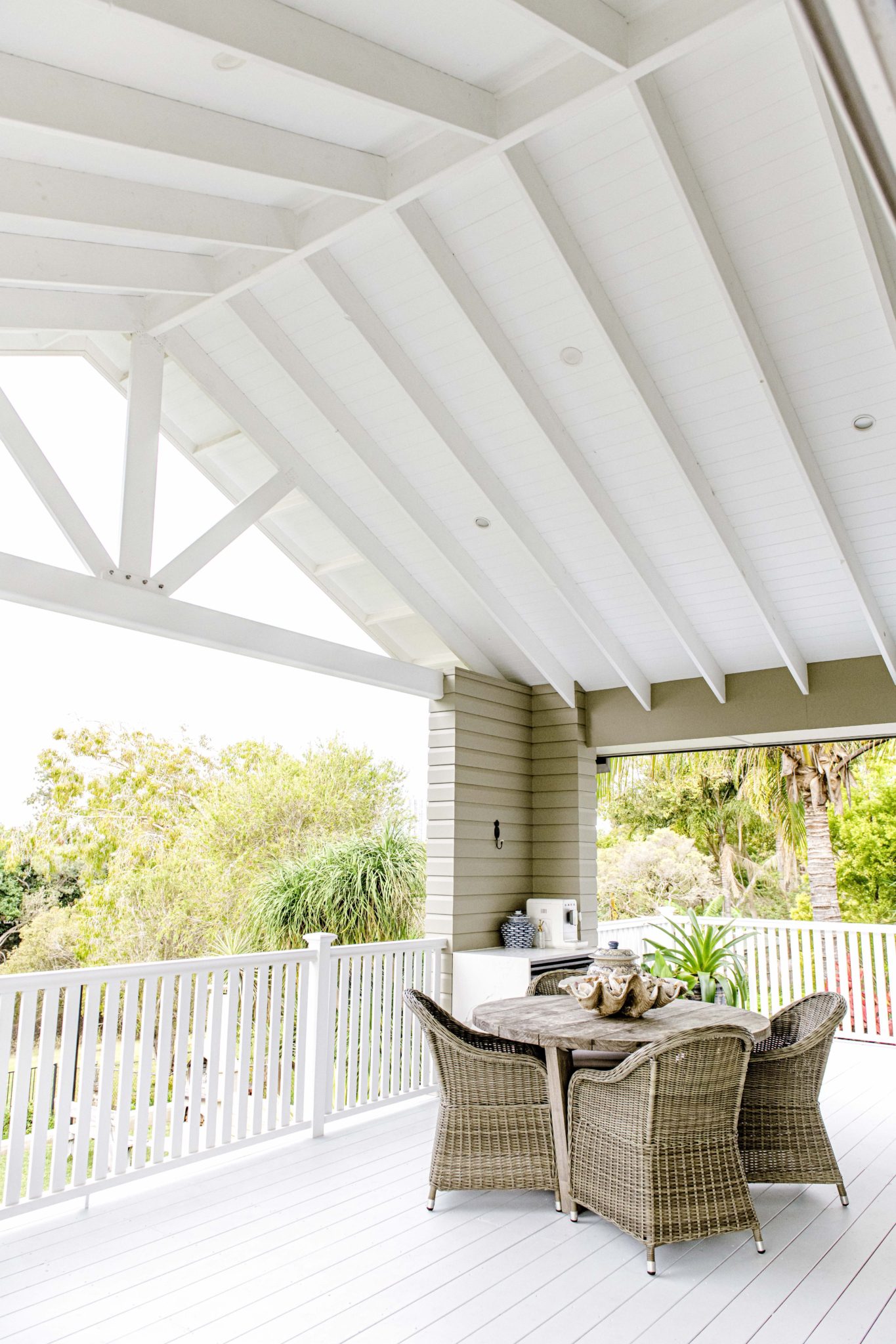Chirn Park Cottage | Coastal Hamptons Photoshoot Location | Gold Coast, QLD