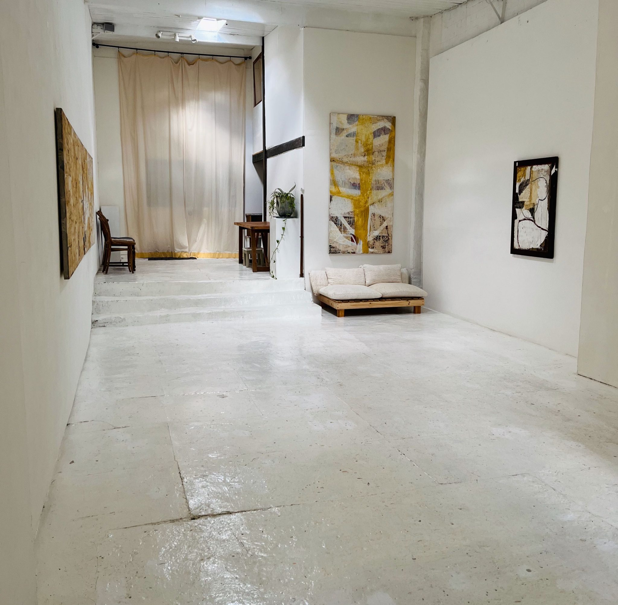 Beautiful White Gallery | Creative Warehouse Shoot Location | Sydney, NSW