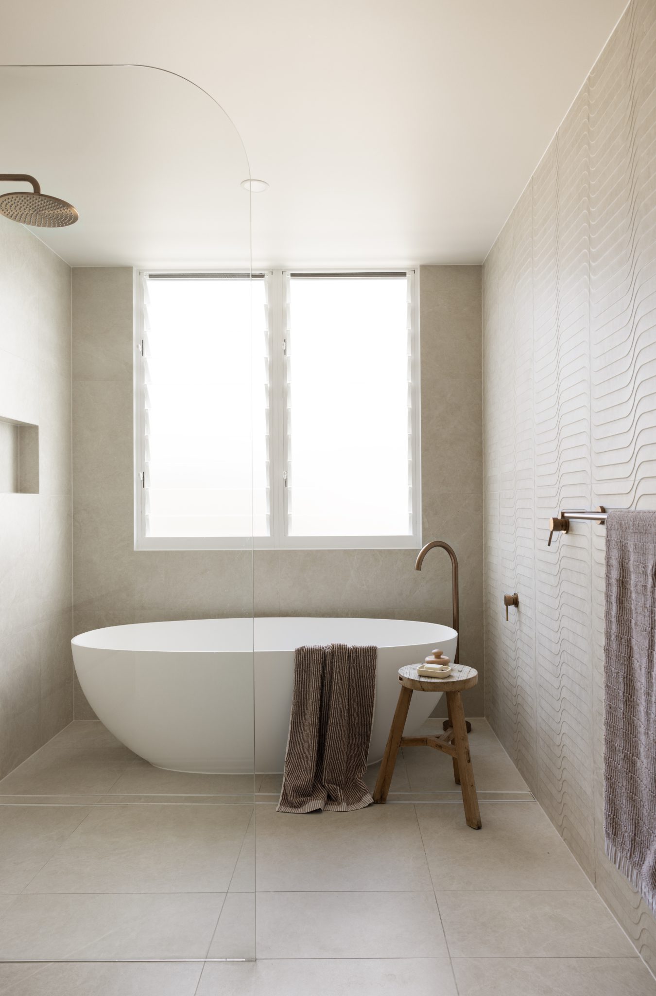 Tides | Modern Minimalist Photoshoot Location | Gold Coast, QLD