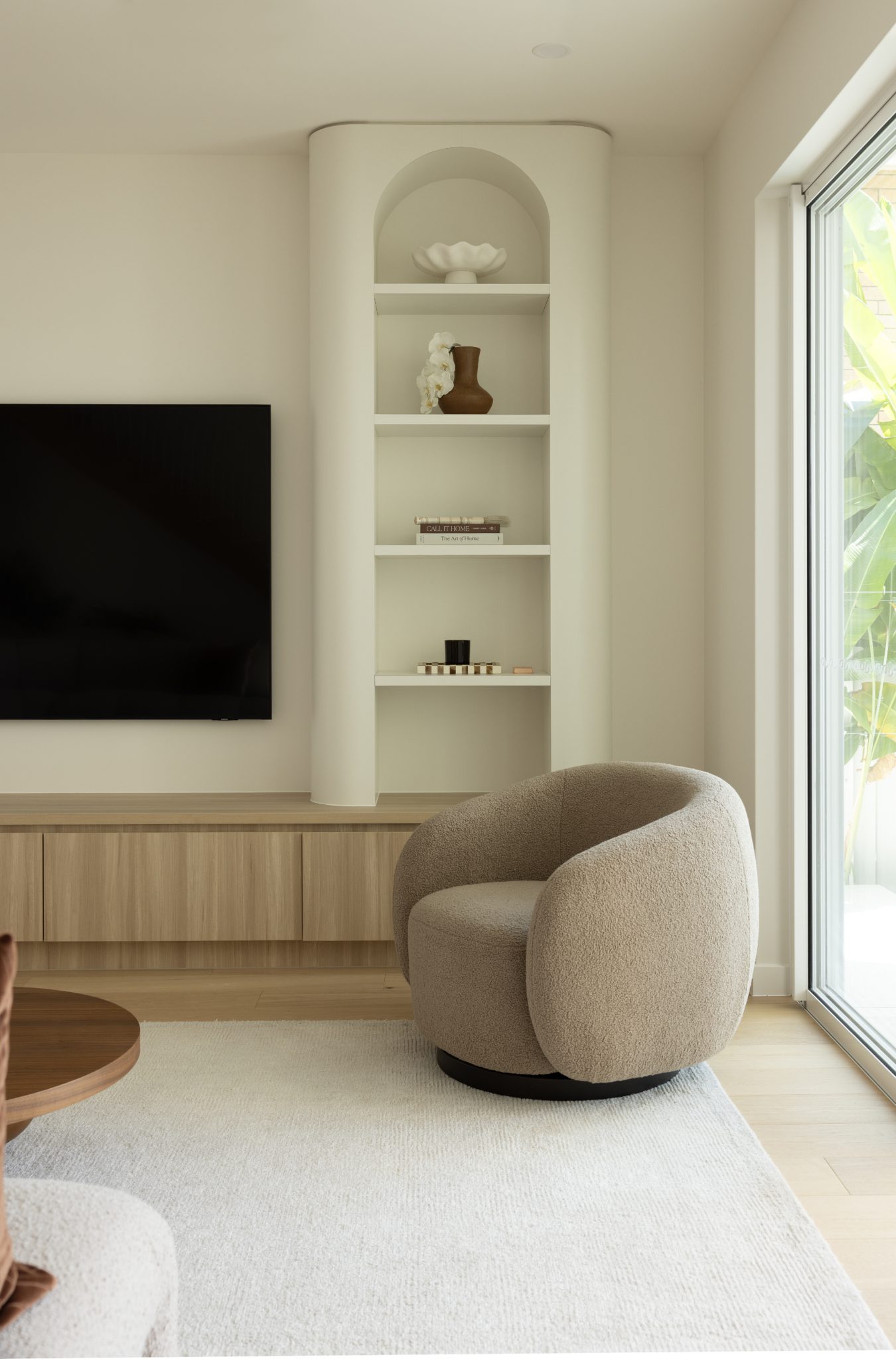 Tides | Modern Minimalist Photoshoot Location | Gold Coast, QLD