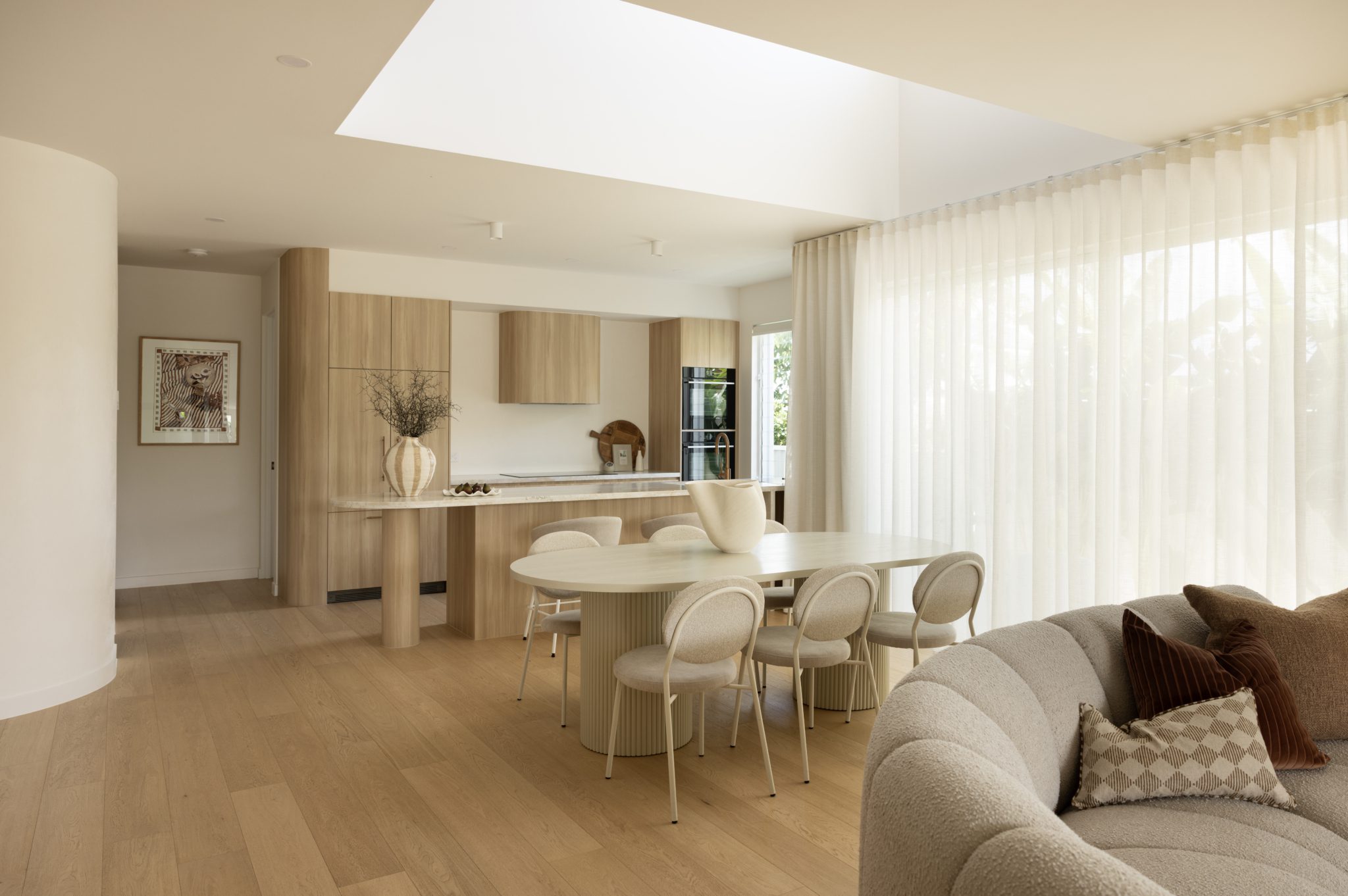 Tides | Modern Minimalist Photoshoot Location | Gold Coast, QLD