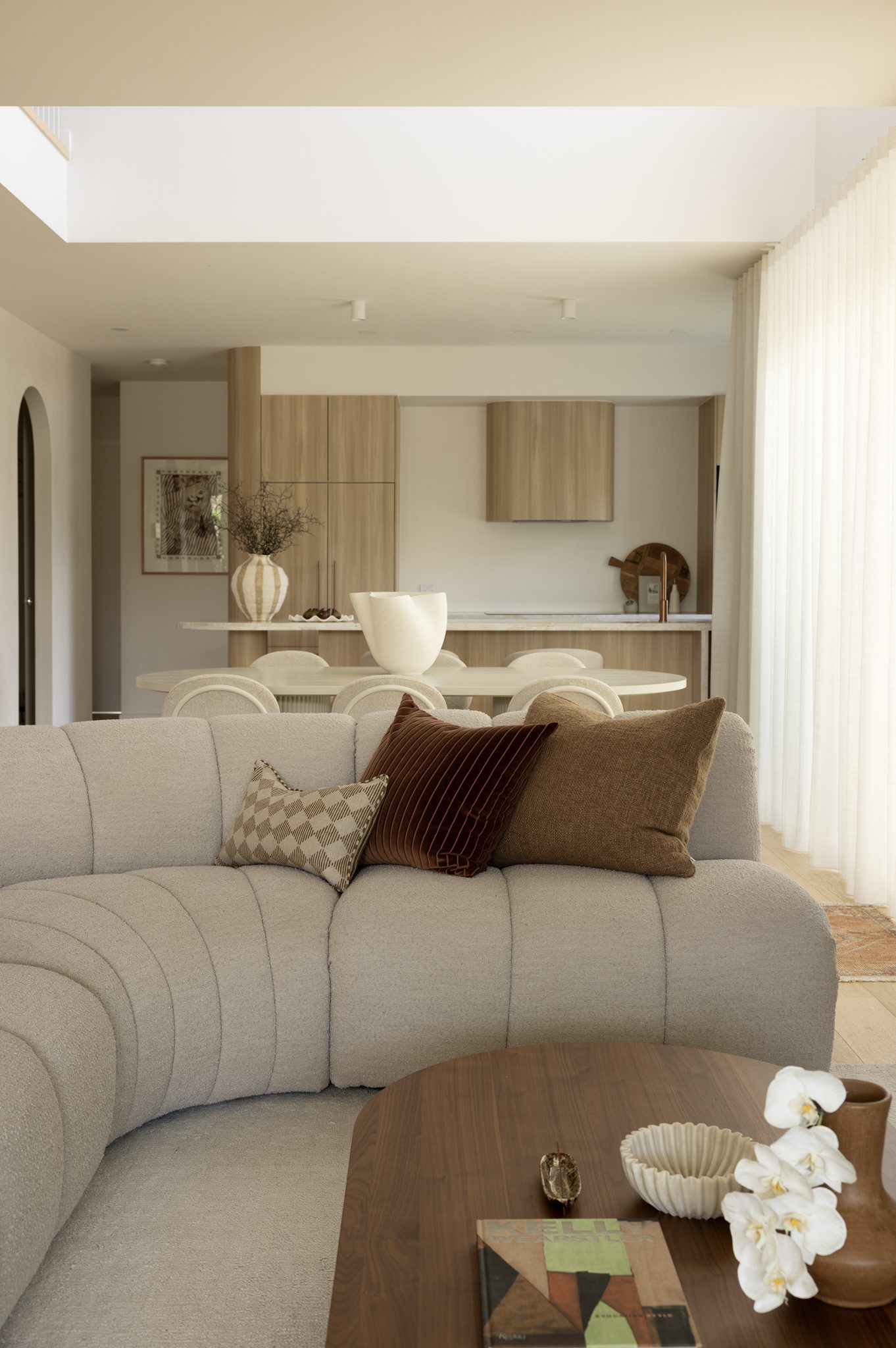 Tides | Modern Minimalist Photoshoot Location | Gold Coast, QLD