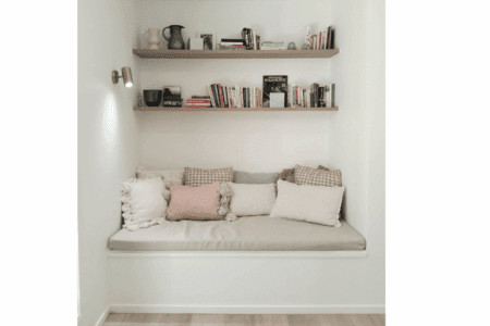 Coastal Acreage Farmhouse BRISBANE I Natural Light Filled Oasis I Pool & Riverside Backdrops