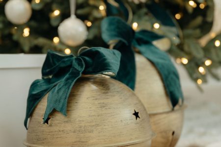 The Coastal Cottage | Christmas-Themed Photoshoot Location | Brisbane, QLD