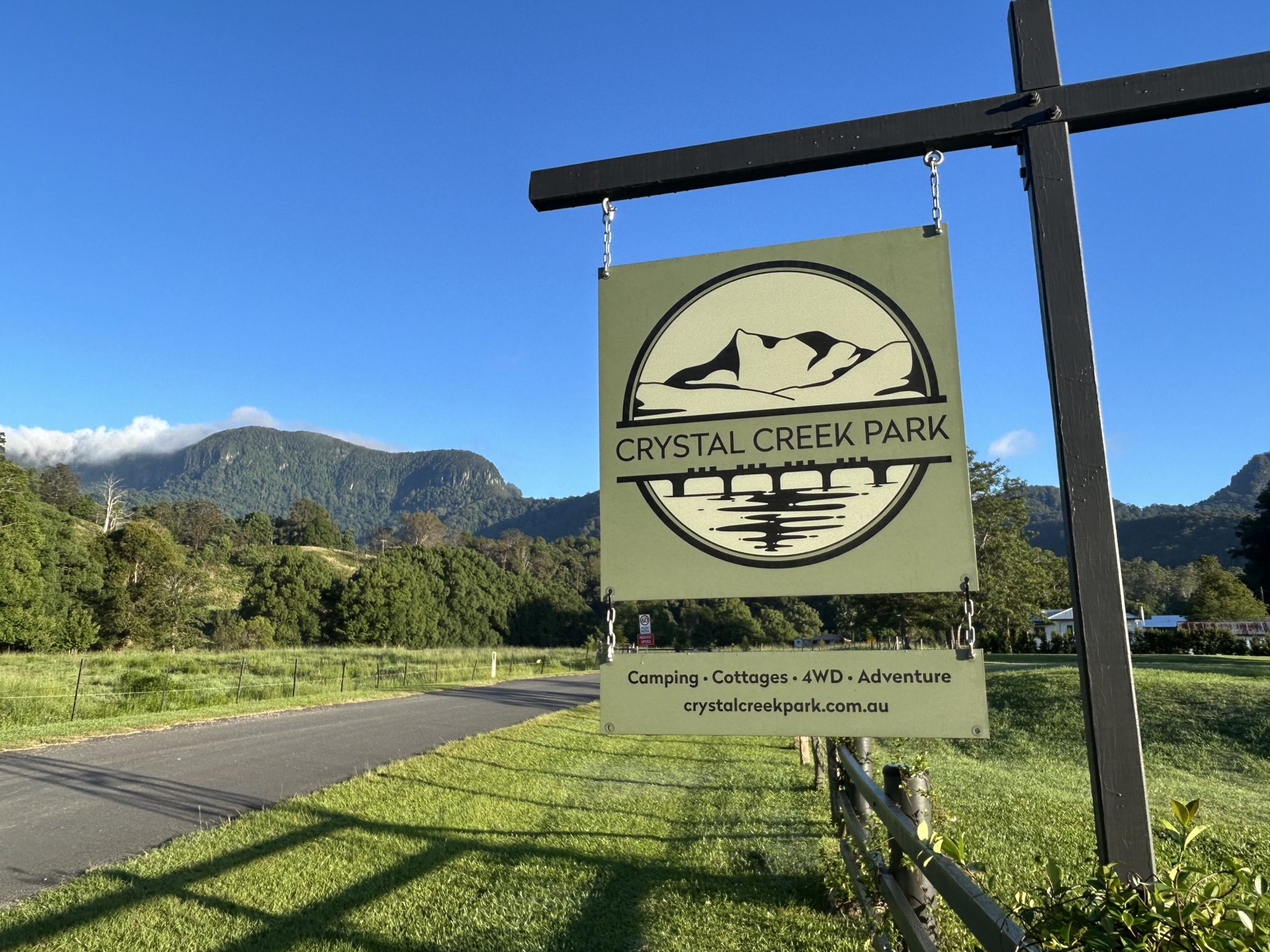 Crystal Creek Park | Traditional Country Farmhouse Shoot Location | Upper Crystal Creek, NSW