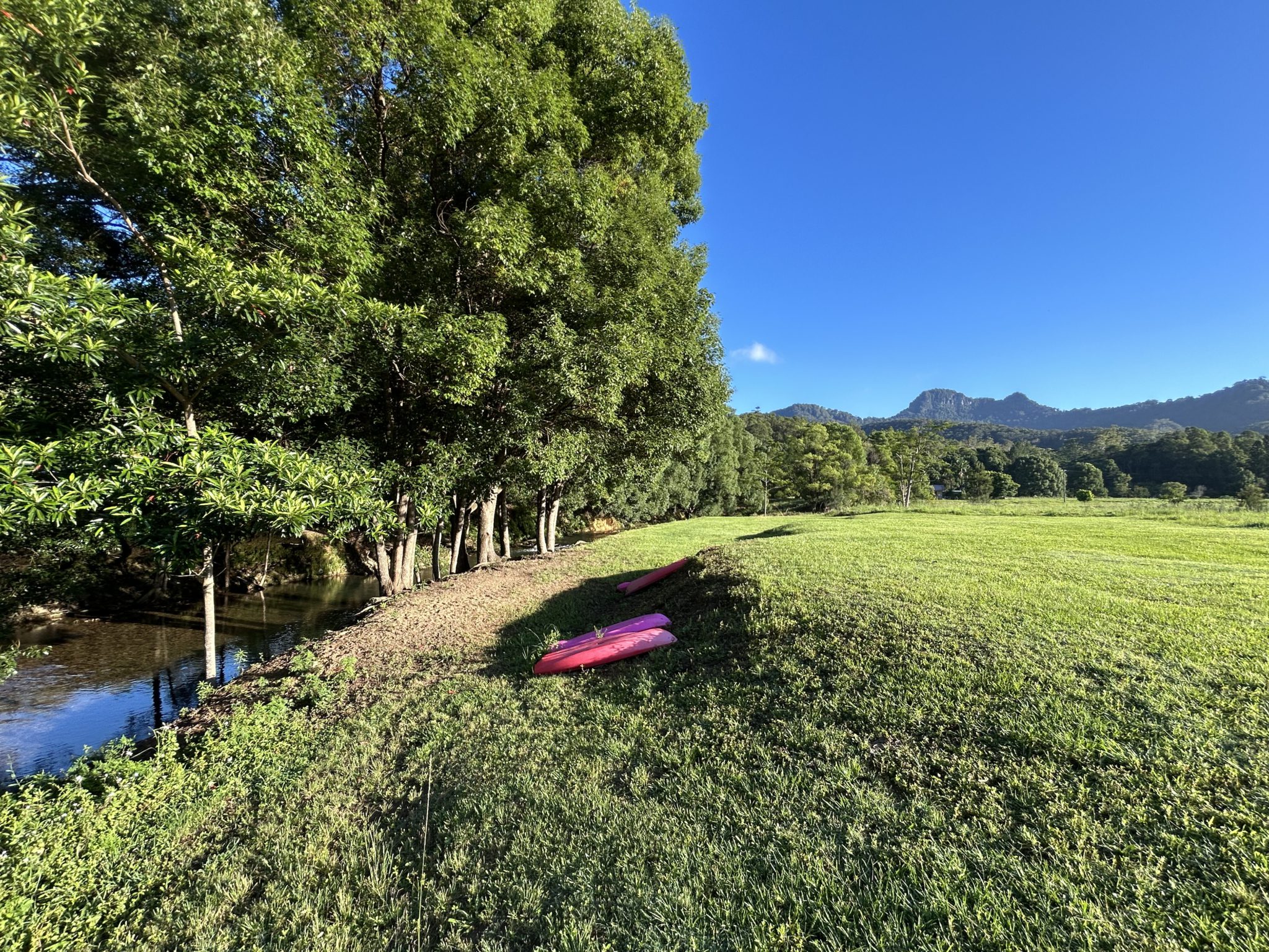 Crystal Creek Park | Traditional Country Farmhouse Shoot Location | Upper Crystal Creek, NSW