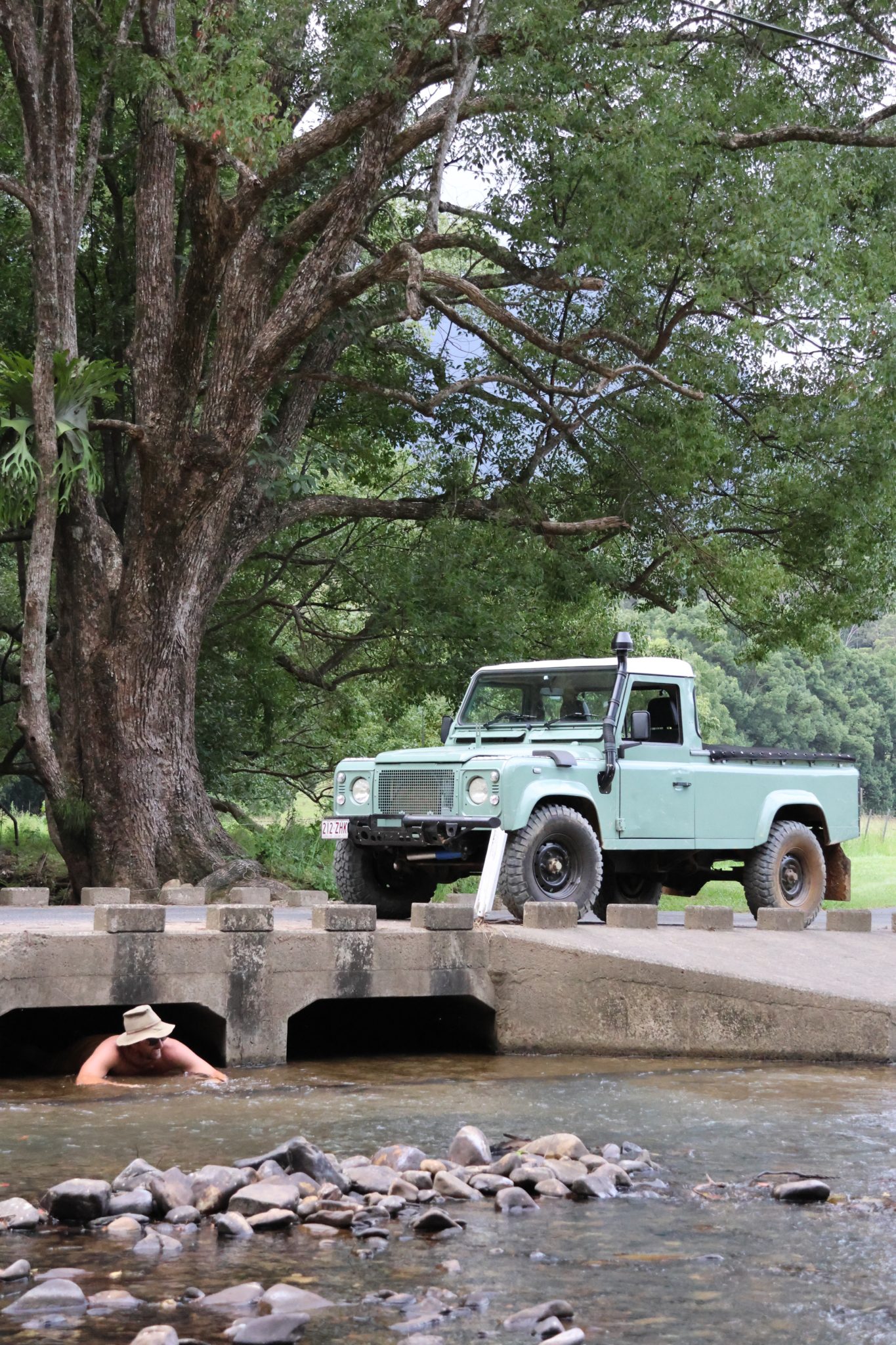 Crystal Creek Park | Traditional Country Farmhouse Shoot Location | Upper Crystal Creek, NSW
