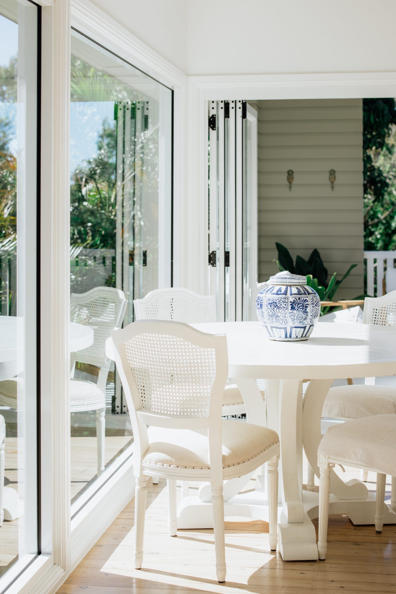 Chirn Park Cottage | Coastal Hamptons Photoshoot Location | Gold Coast, QLD