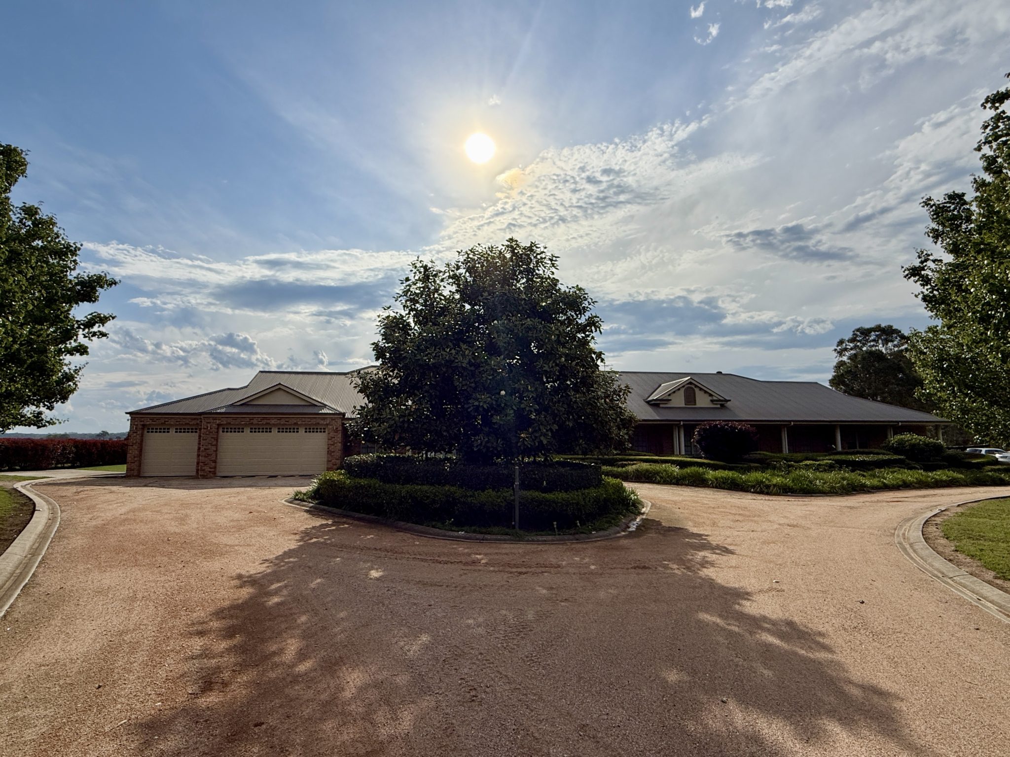 The Willows | Heritage Cottage Shoot Location | Wollondilly, NSW