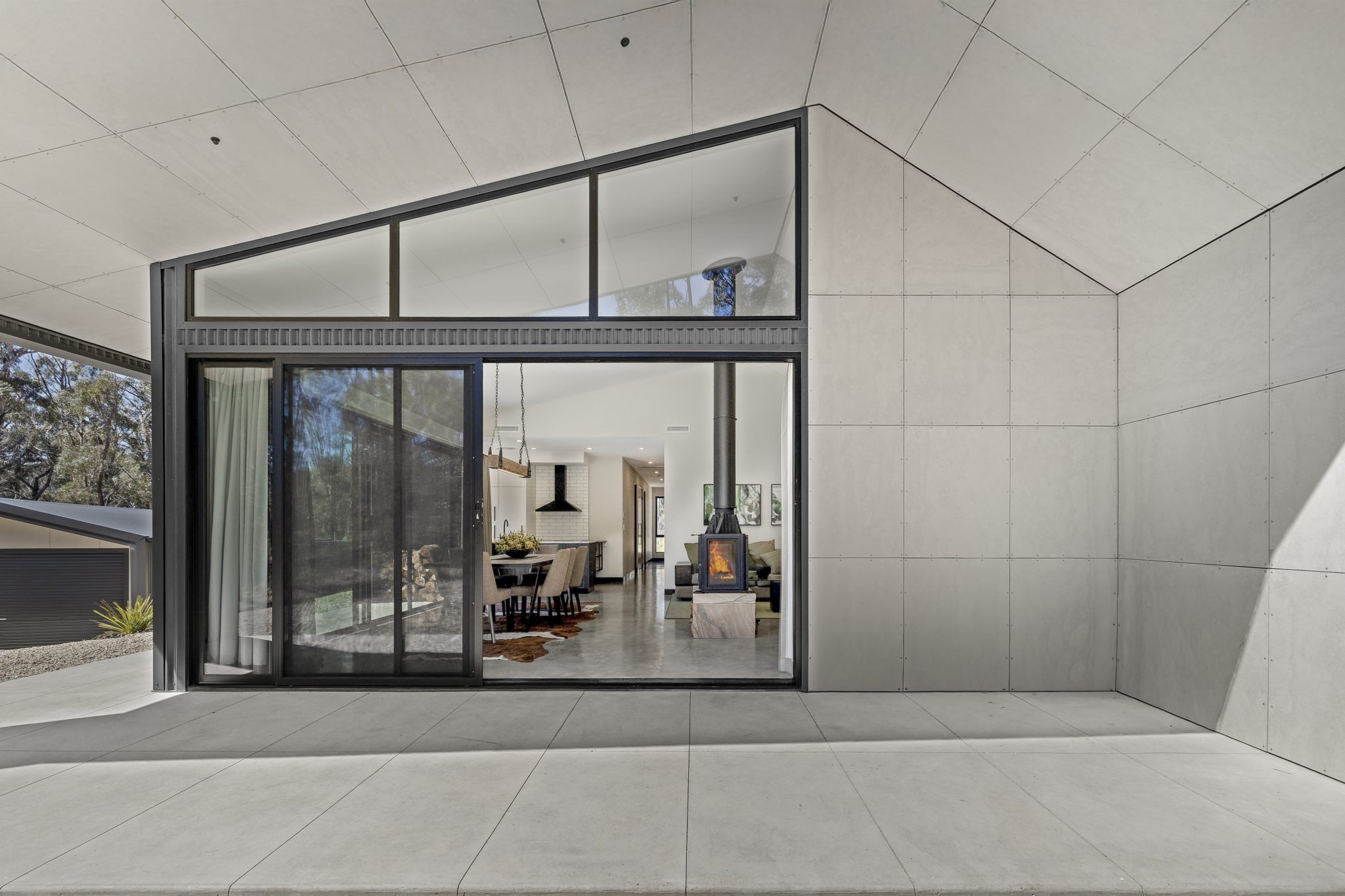 Contemporary Minimalist Shoot Location | Blue Mountains, NSW