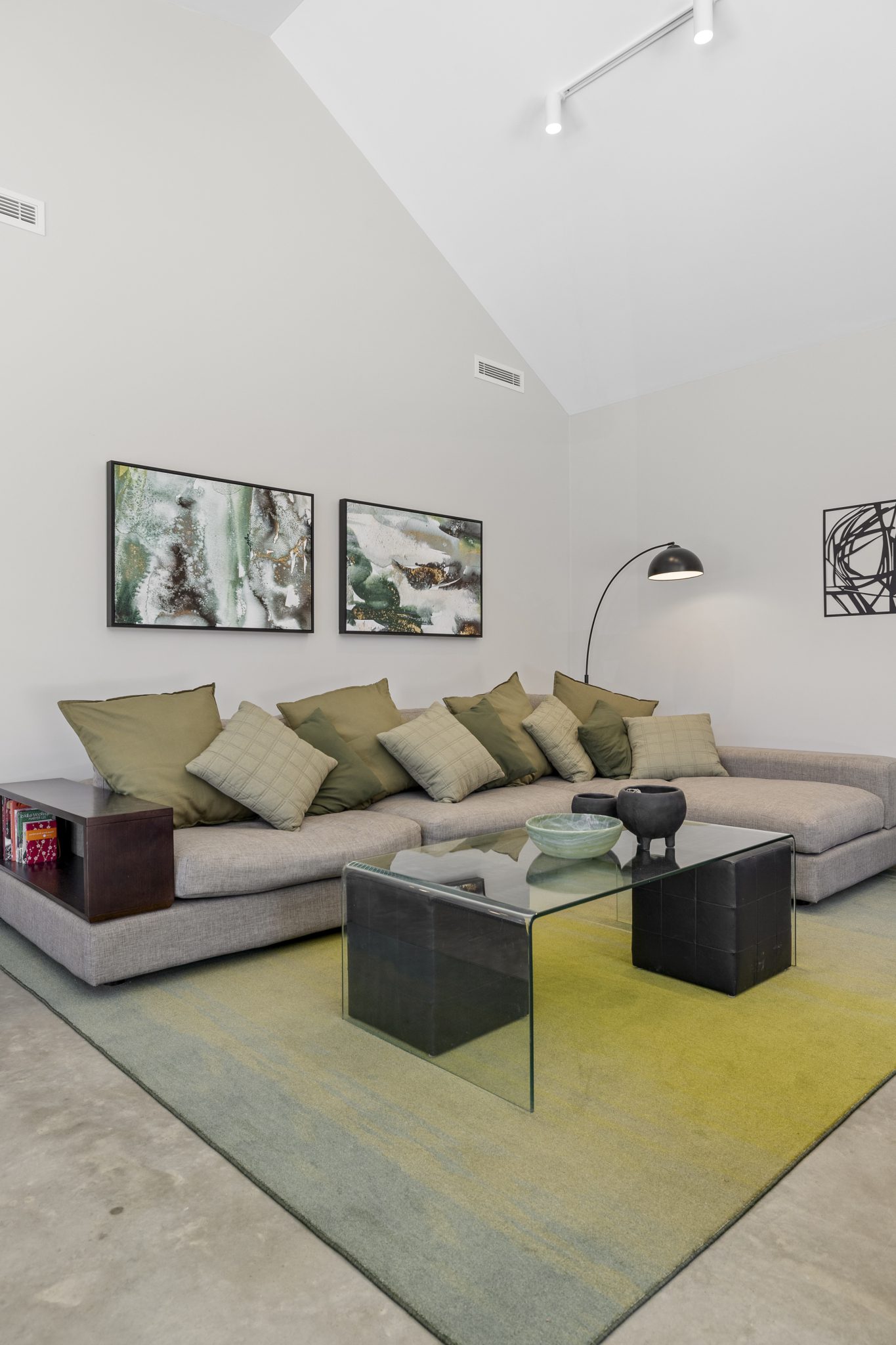 Contemporary Minimalist Shoot Location | Blue Mountains, NSW