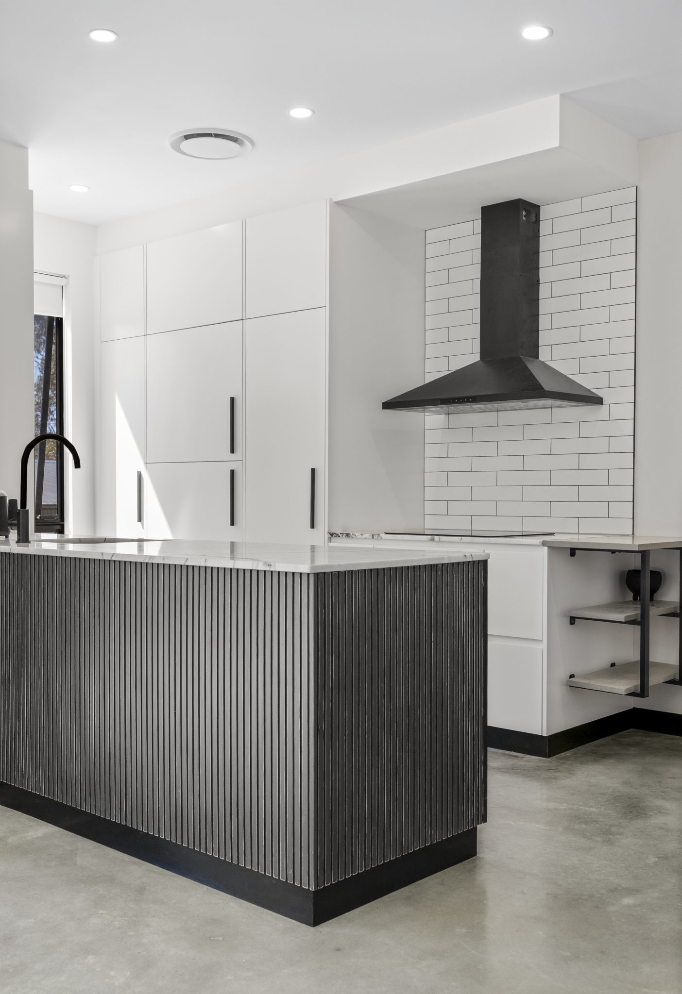 Contemporary Minimalist Shoot Location | Blue Mountains, NSW