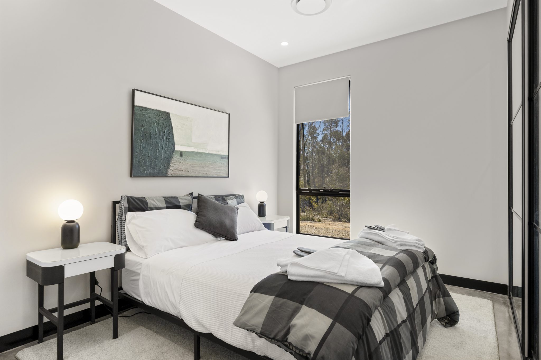 Contemporary Minimalist Shoot Location | Blue Mountains, NSW