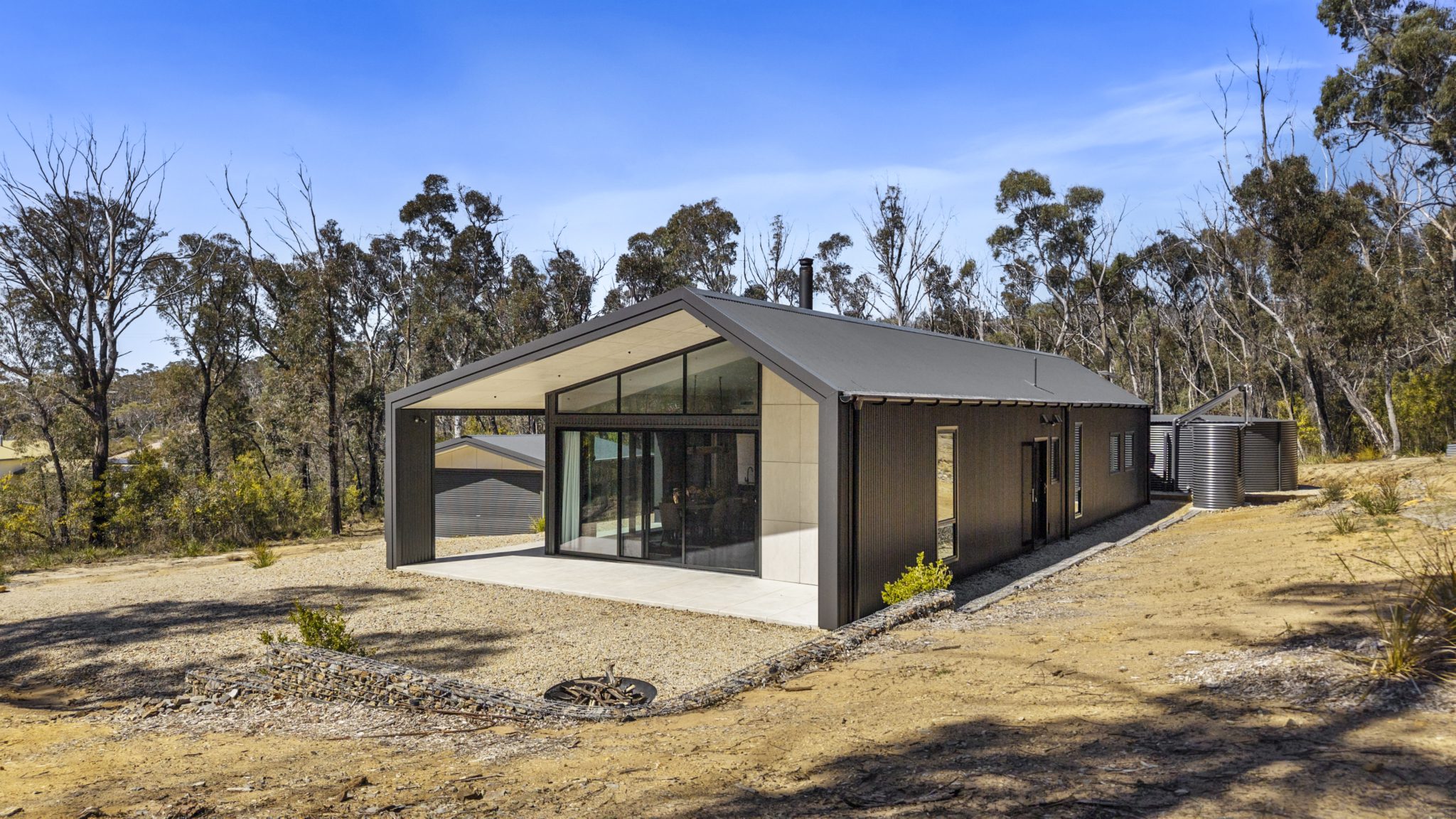 Contemporary Minimalist Shoot Location | Blue Mountains, NSW