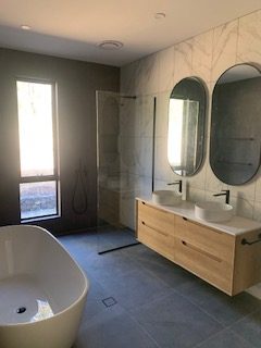 Contemporary Minimalist Shoot Location | Blue Mountains, NSW