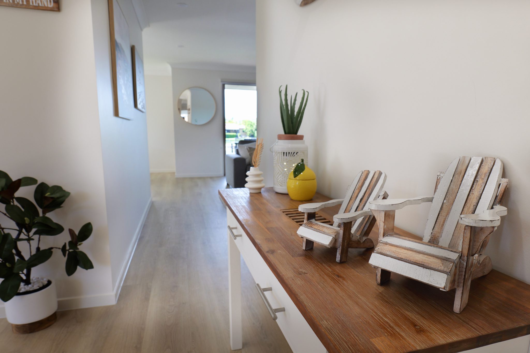 Lakeside Escape | Minimalist Waterfront Photoshoot Location | Gold Coast, QLD